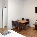 Bacher Apartment