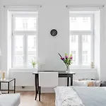 ⍟Luxurious And Bright⍟ 5 Min Walk To City Center