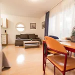 Apartmenthaus Hietzing I contactless check-in