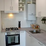 Gemütliches Studio mit Blick auf die Ottakringer Brauerei