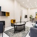 Spacious 2 Bedroom Apartment Nearby Center