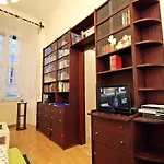 Apartment Judenplatz By Interhome