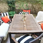 Central Modern Garden-Apartment Next To Belvedere Palace