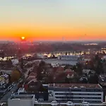 Flat Uno City