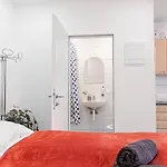 Central King Studio - 10 Mins Walk From Downtown