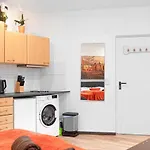Central King Studio - 10 Mins Walk From Downtown