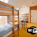 A&T Hotel & Hostel