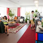 A&T Hotel & Hostel
