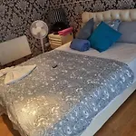 Kleines Wohnstudio