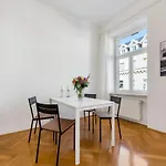 A&S Center Apartment Vienna