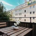 Beautiful 2-Bedroom Apartment Near Schoenbrunn