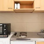 Peaceful 1Br Apt. Near Metro Station Laengenfeldg.