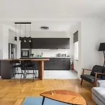 Zentrales, Helles & Modernes City-Apartment