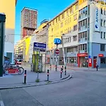Neu-Moebliertes Apartment Naehe Zentrum