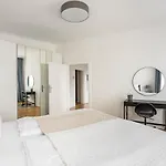 Zentrales, Helles & Modernes City-Apartment