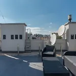 Grosse Terrasse, Klimaanlage Und U-Bahn Naehe