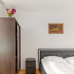 Neat 2Br Apt.- Ideal For Longstays