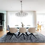 Exclusive 2Br Skyline Penthouse By Hm