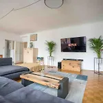 Cozy And Stylish Apartment Near Schoenbrunn Castle
