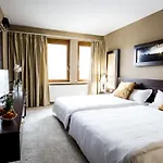 River Lodge
