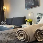 Charming Apartment Near City Center