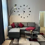 Spacious & Deluxe Big Apartment Near Prater