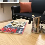 2 Zimmer Apartment Mit Terrasse! Schoenbrunn-Naehe