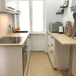 2 Zimmer Apartment Mit Terrasse! Schoenbrunn-Naehe