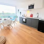 Rooftop Terrace, Free Garage Parking And Pool!