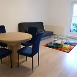 Modern And Light 2-Room Apartment