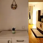 Cozy Vienna City Apartment 40M2 In Central & Beautiful Family Area Right At Subway & Park