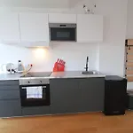 Rooftop Terrace, Free Garage Parking And Pool!