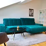 Stellar Penthouse Near Prater