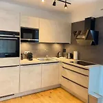 2-Room Apartment 150M To Metro