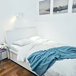 Cozy ROOM in the Lassallestraße 13!