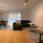 2-Room Apartment 150M To Metro
