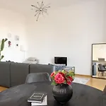 Franz 25 - Typical Viennese Apartment In The Heart Of Vienna