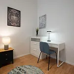 Experience Fresh Comfort In Our Brand-New Apartment In Vienna\'S 17Th District