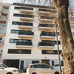 Urban Unit - Nearby City Center