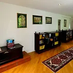 Green Haven Roofgarden Penthouse In Central Area