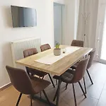 3 Bedrooms With Ensuite Bathrooms