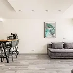 Cozy Renovated Apartment Close To Schoenbrunn Palace