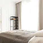 Franz 23 - Typical Viennese Apartment In The Heart Of Vienna