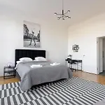 Franz 24 - Typical Viennese Apartment In The Heart Of Vienna