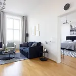 Franz 24 - Typical Viennese Apartment In The Heart Of Vienna