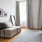 Franz 24 - Typical Viennese Apartment In The Heart Of Vienna