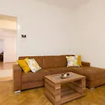 Cozy And Brand New 1 Bedroom Apartment In Central Vienna