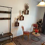 Room In City Center Near U6,U3 And Westbahnhof