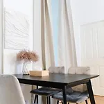 Zentrale & Ruhige 2 Zimmer - 42M²
