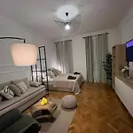 Malfattigasse 19, 22